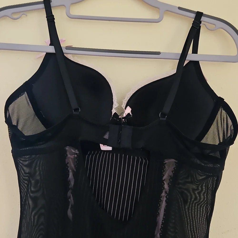 Native Intimates 2-piece Matching Black and Pink Chemise (36C) & Thong (M) - Picture 6 of 12